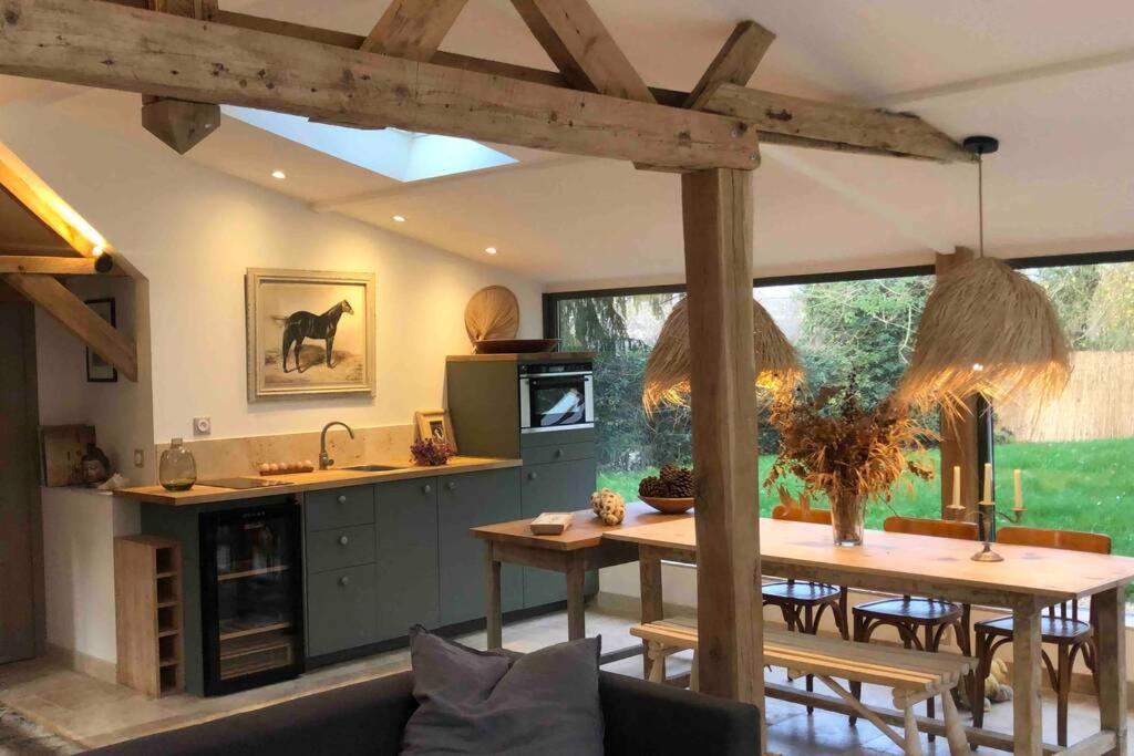 Cottage Normand Avec Sa Grande Piscine Chauffee Toute L Annee Sur Parc Arbore Et Clos En Plein Coeur De La Campagne Adapte Aux Kids Et Dog Friendly Saint-Antonin-de-Sommaire 外观 照片