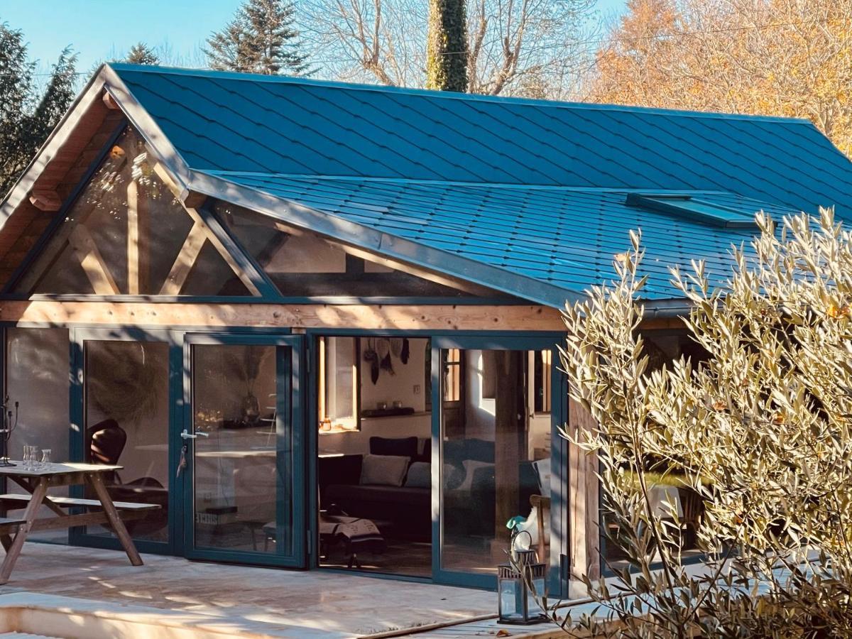 Cottage Normand Avec Sa Grande Piscine Chauffee Toute L Annee Sur Parc Arbore Et Clos En Plein Coeur De La Campagne Adapte Aux Kids Et Dog Friendly Saint-Antonin-de-Sommaire 外观 照片