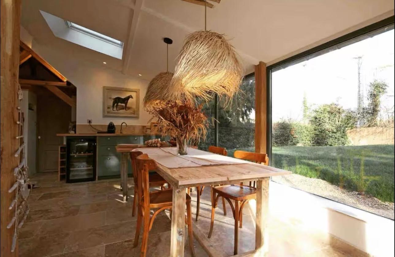 Cottage Normand Avec Sa Grande Piscine Chauffee Toute L Annee Sur Parc Arbore Et Clos En Plein Coeur De La Campagne Adapte Aux Kids Et Dog Friendly Saint-Antonin-de-Sommaire 外观 照片